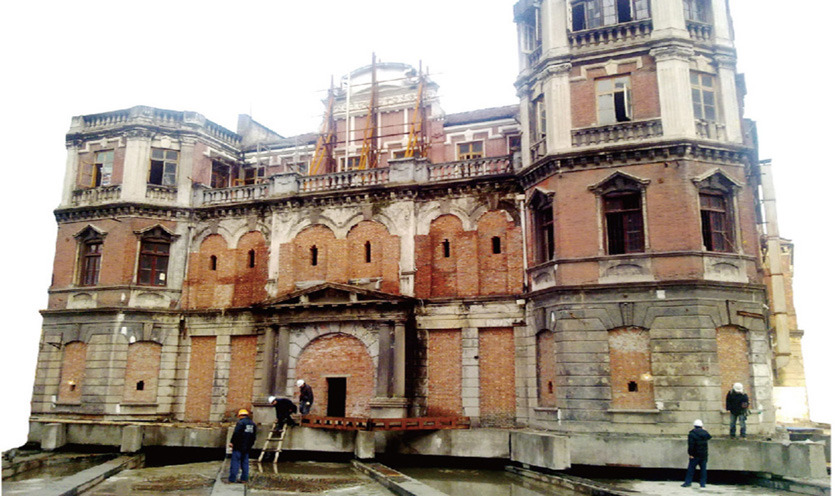 上海民立中學(xué)4號樓平移頂升工程