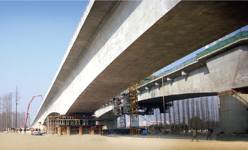 昆山某特大橋主墩13.1噸盆式支座更換工程