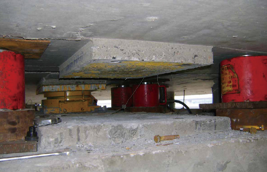 北京首都國際機(jī)場輕軌橋梁支座更換工程